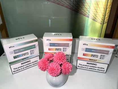 【DIYA叮啞7500口拋棄式】新款叮啞可充電霧化桿-叮啞7500口puffs油倉加長版電子煙-30/50mg-VAKA糖果雲煙館